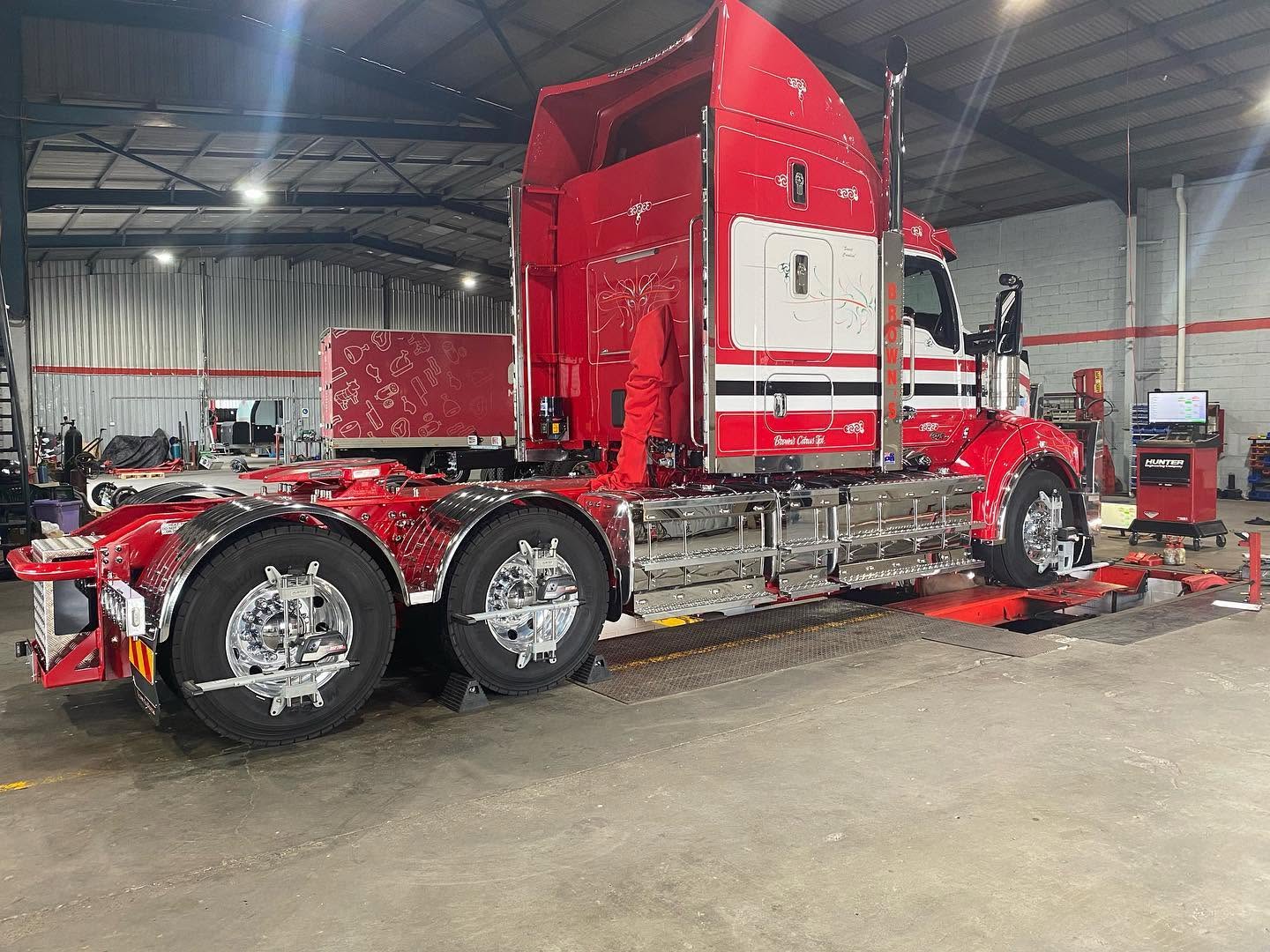 You are currently viewing Commercial Vans and Light Trucks Wheel Alignment
